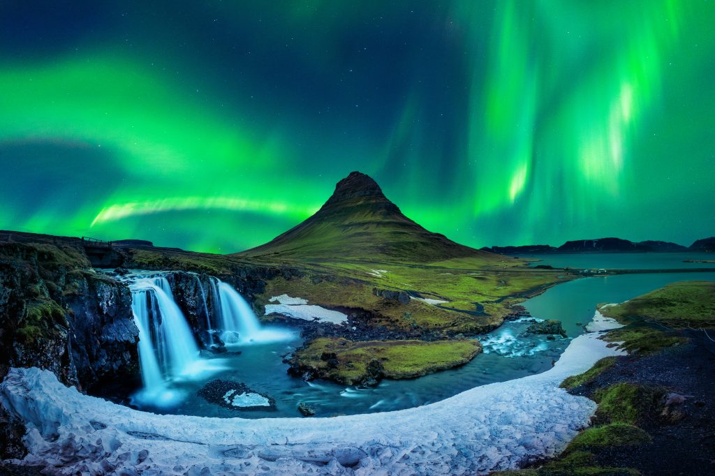 10 Best Iceland Northern Lights Tours Worth Your Money - Iceland Trippers